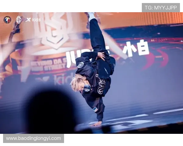 街舞魅力绽放上海街舞队默契配合的精彩瞬间与背后故事 街舞魅力绽放上海街舞队默契配合的精彩瞬间与背后故事