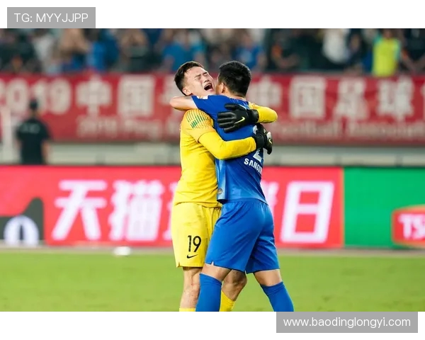 国安与苏宁赛场冲突视频曝光引发热议球迷反应各异